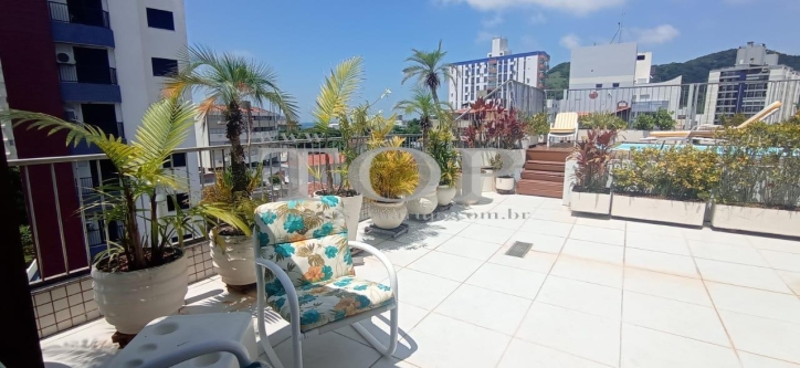Cobertura à venda com 3 quartos, 180m² - Foto 2