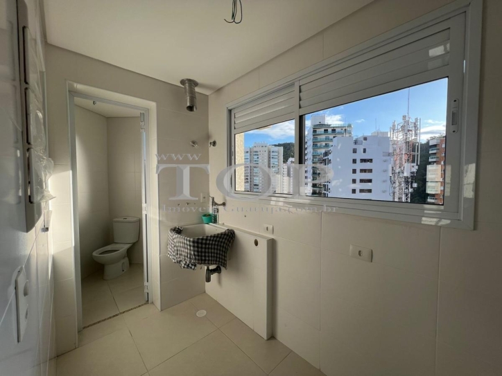 Apartamento à venda com 3 quartos, 140m² - Foto 13