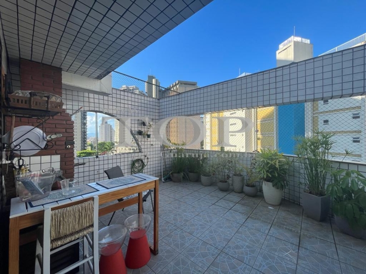 Cobertura para alugar com 3 quartos, 200m² - Foto 1