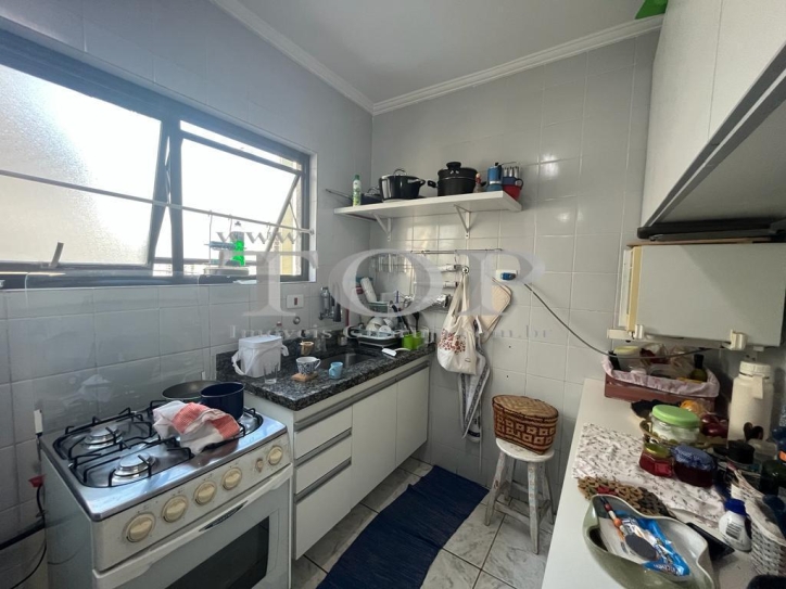Cobertura para alugar com 3 quartos, 200m² - Foto 13