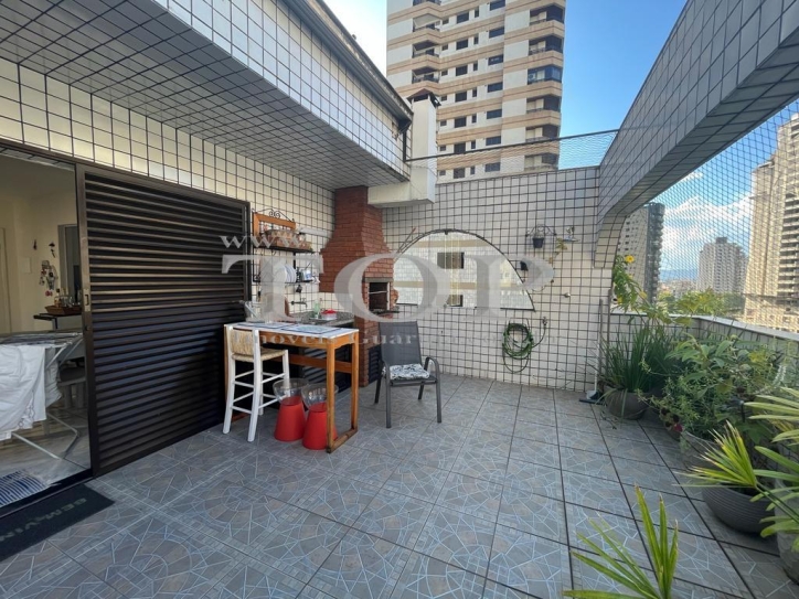 Cobertura para alugar com 3 quartos, 200m² - Foto 16