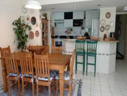 Apartamento Frente Mar para Venda em Guarujá - 2