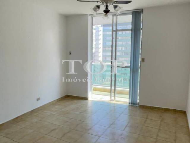 Apartamento para Venda em Guarujá - 4