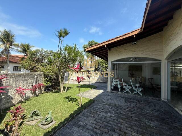#top3030 - Casa para Venda em Guarujá - SP