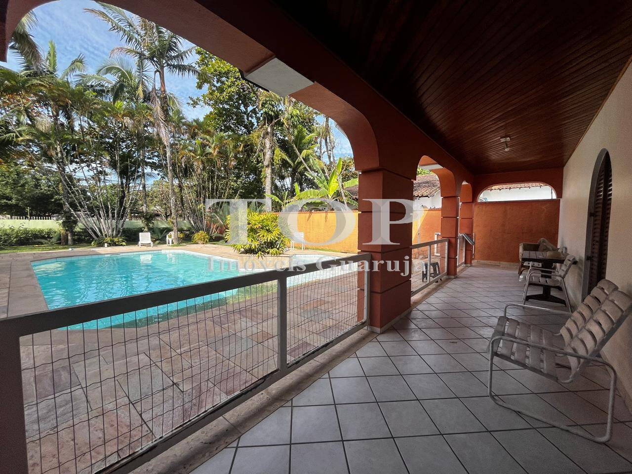 Casa à venda com 5 quartos, 886m² - Foto 1