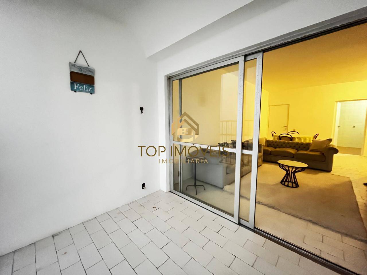 Apartamento para alugar com 3 quartos, 124m² - Foto 2