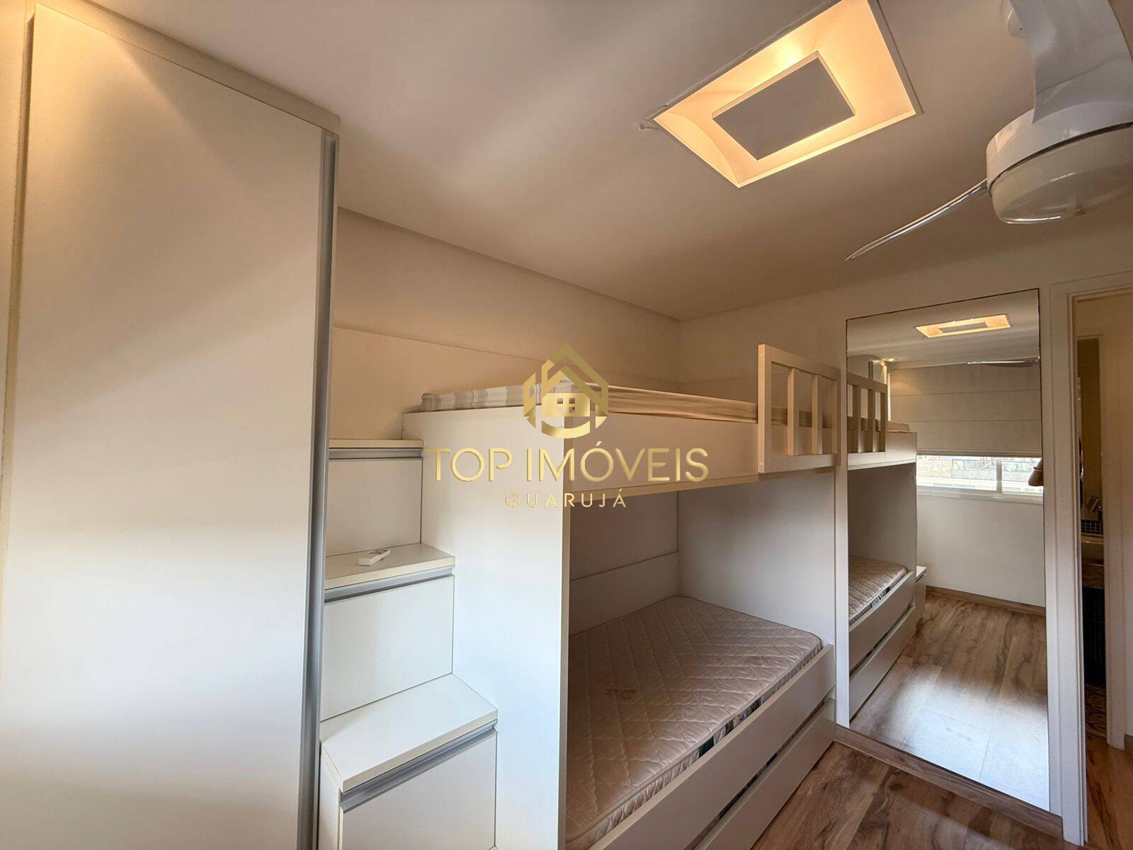 Apartamento à venda com 3 quartos, 96m² - Foto 8