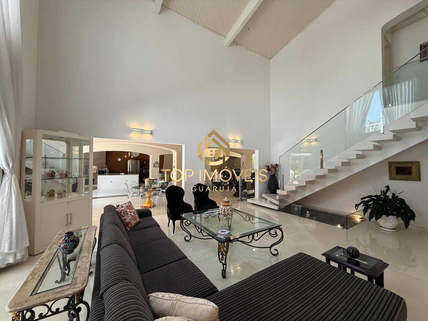Casa à venda com 6 quartos, 750m² - Foto 3