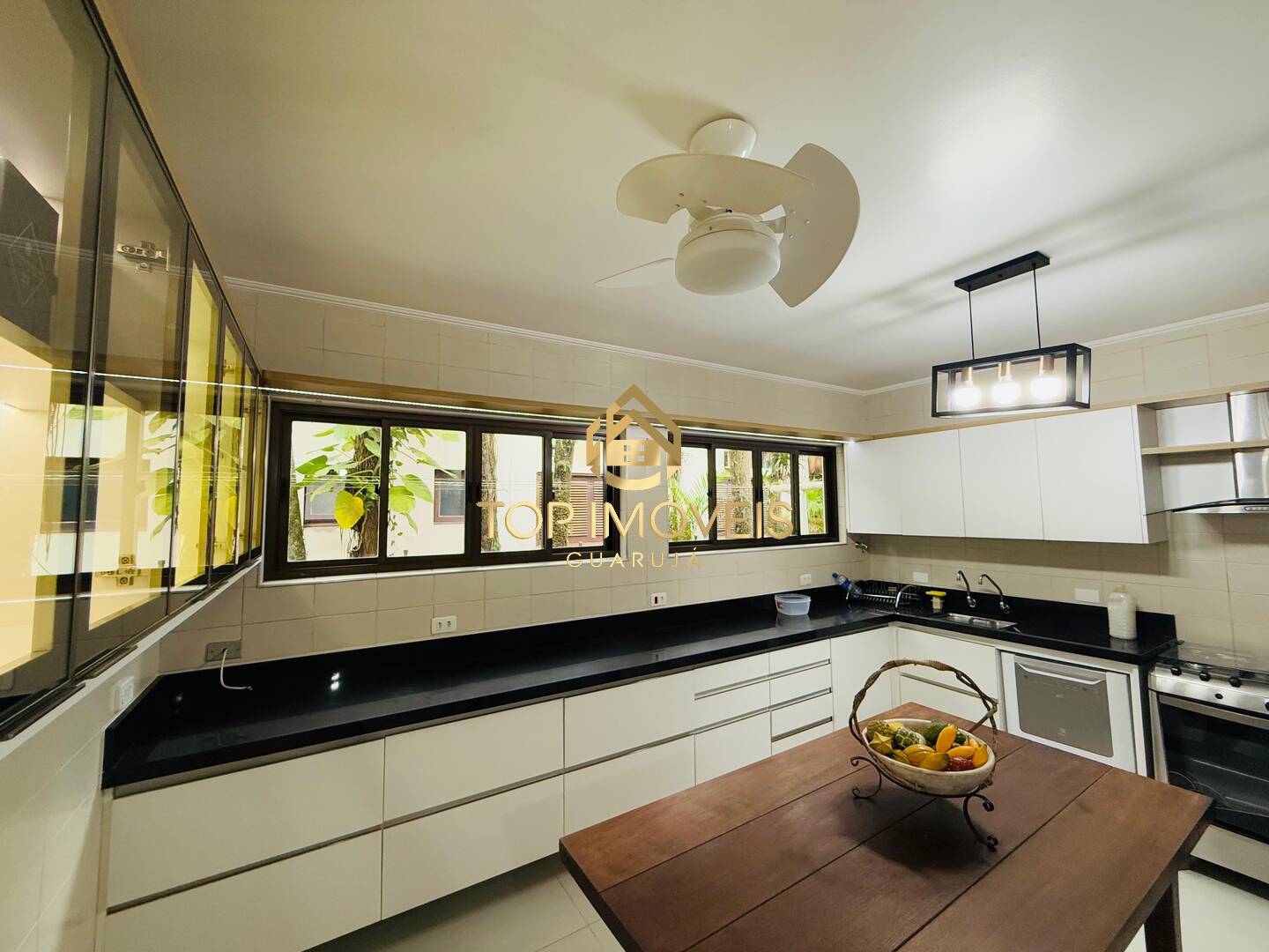 Casa para alugar com 5 quartos, 150m² - Foto 6