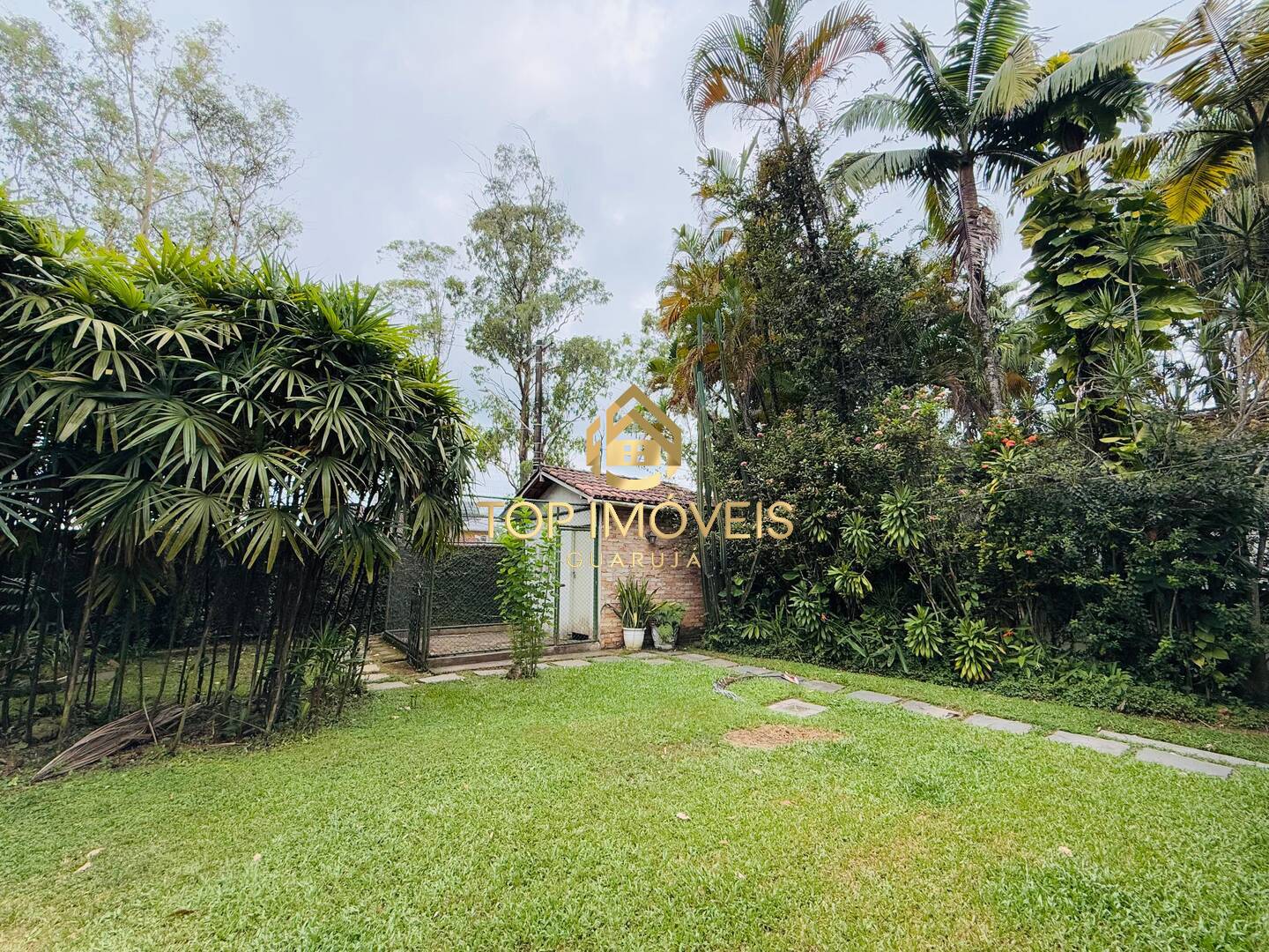Casa para alugar com 5 quartos, 150m² - Foto 11