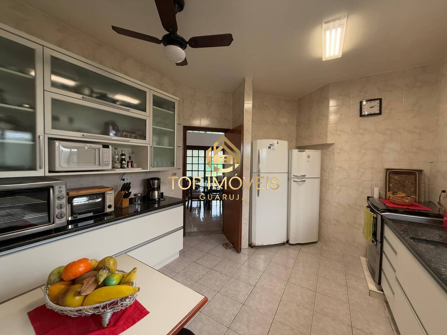 Apartamento para alugar com 2 quartos, 150m² - Foto 4