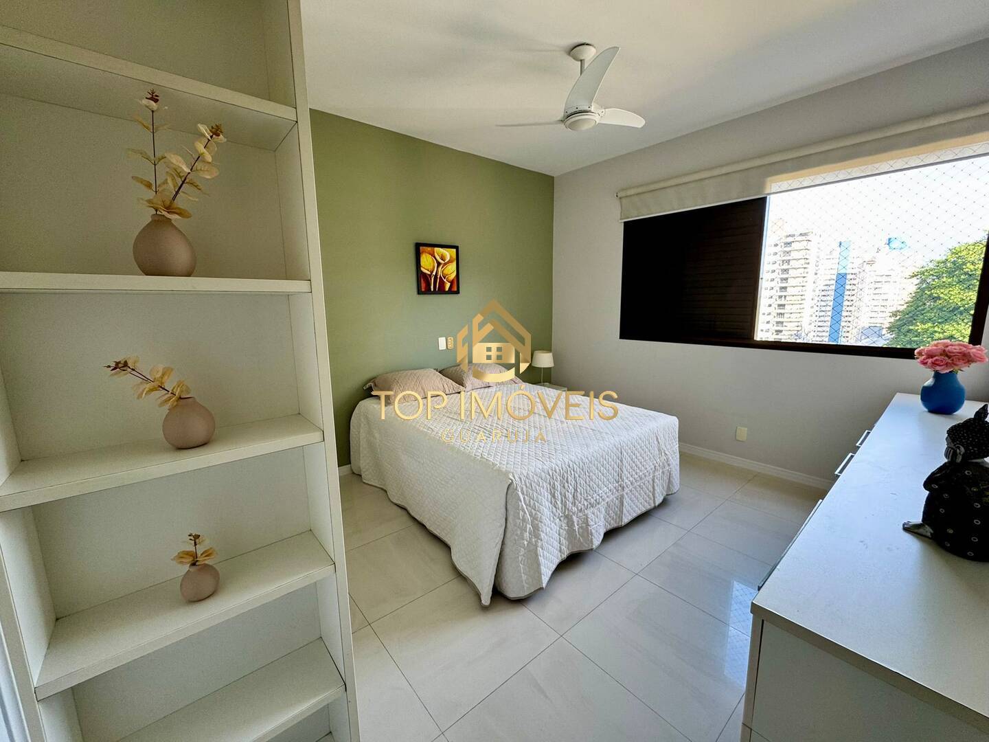 Apartamento para alugar com 4 quartos, 175m² - Foto 16