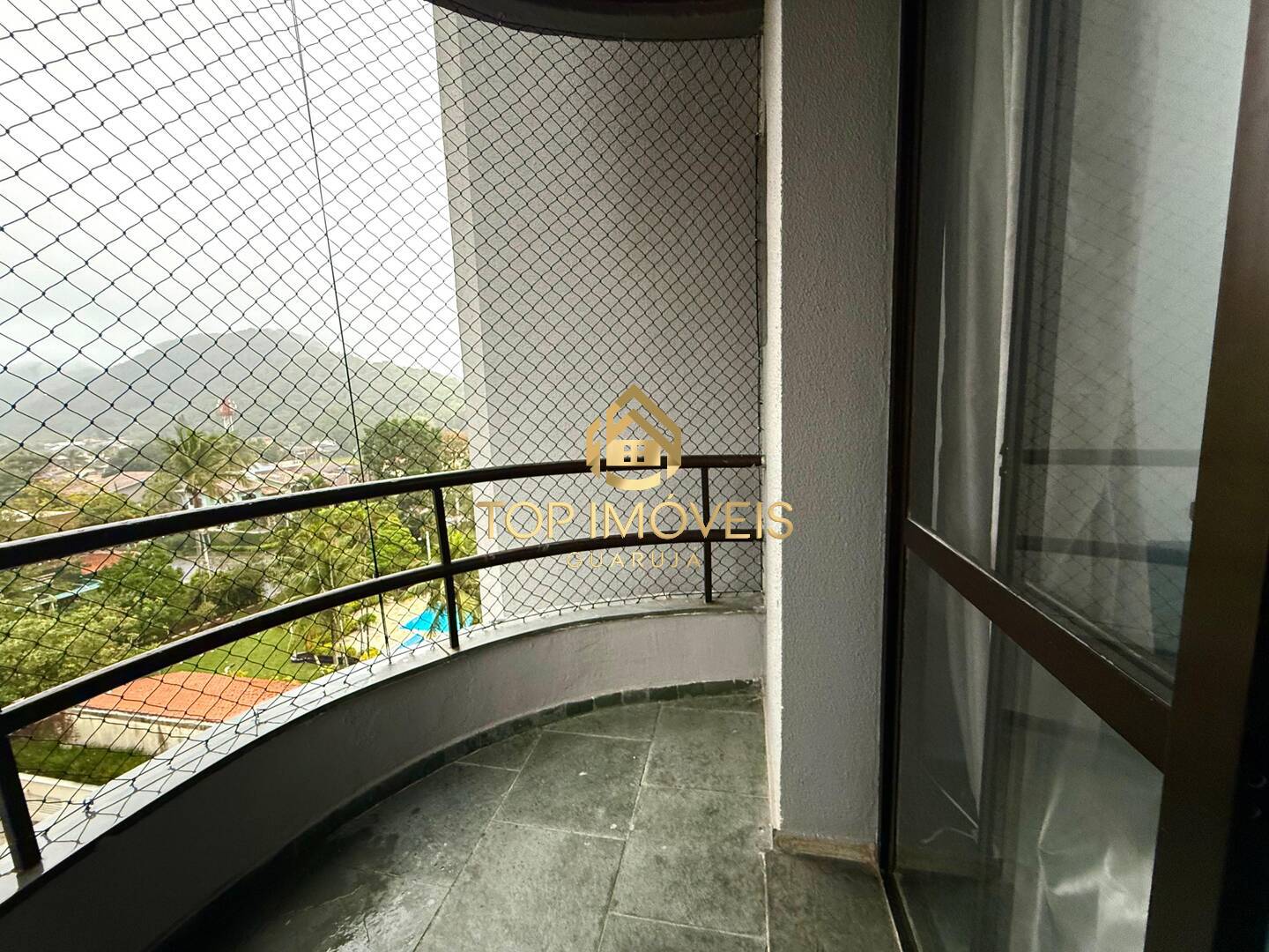 Apartamento à venda com 2 quartos, 65m² - Foto 2