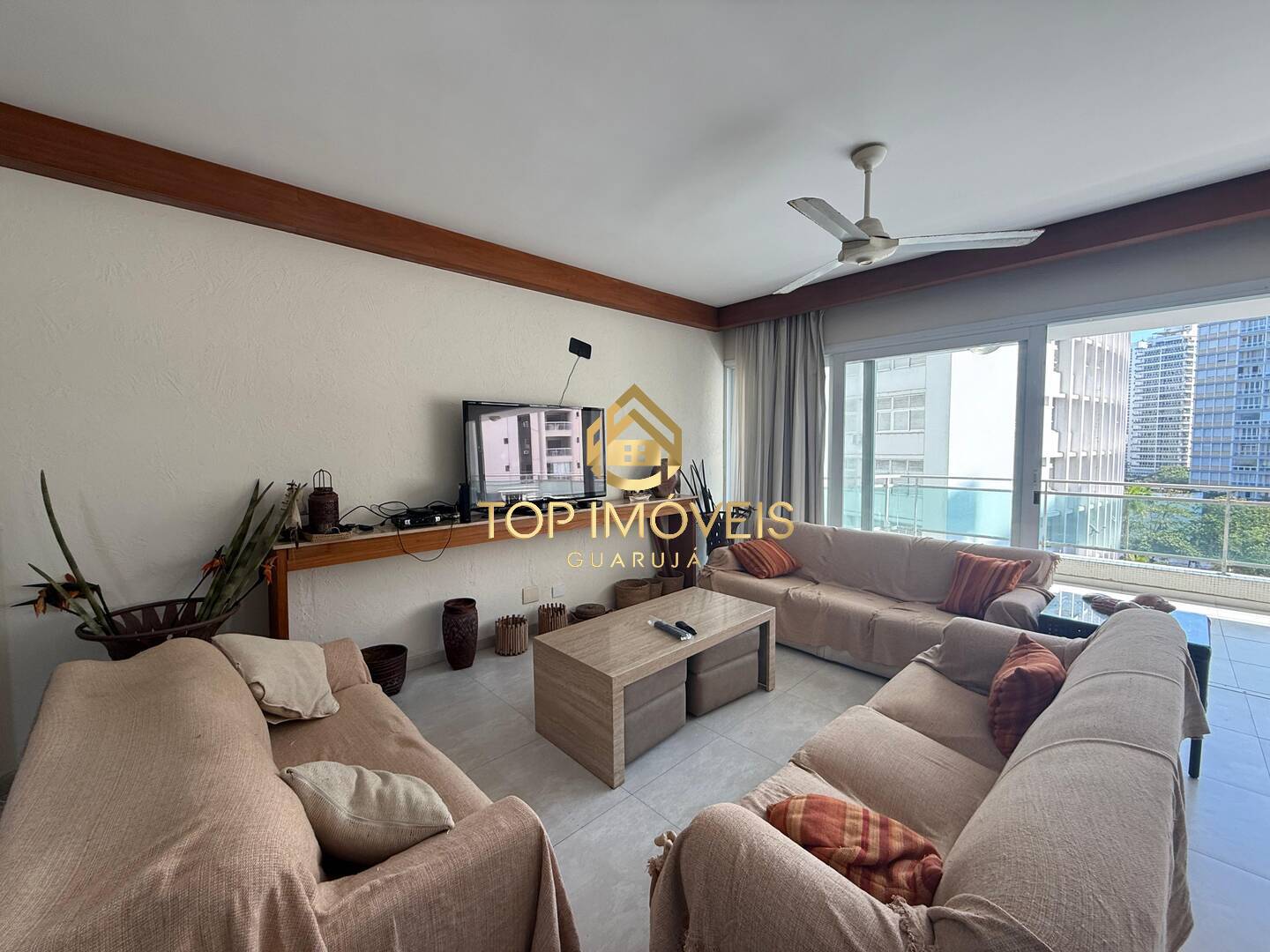 Apartamento à venda com 4 quartos, 248m² - Foto 1