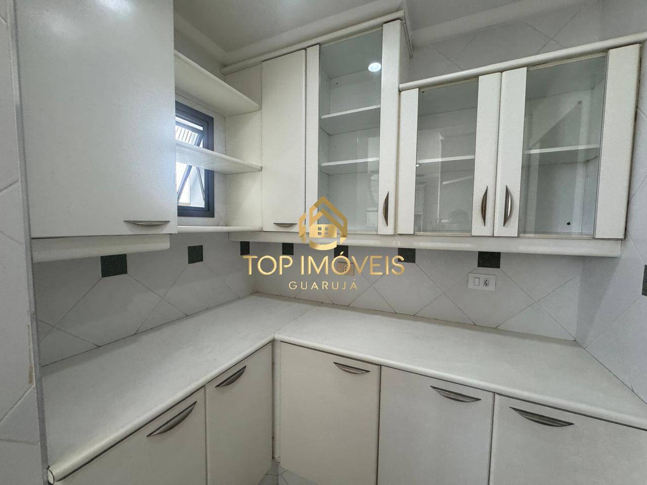 Apartamento para alugar com 4 quartos, 240m² - Foto 19