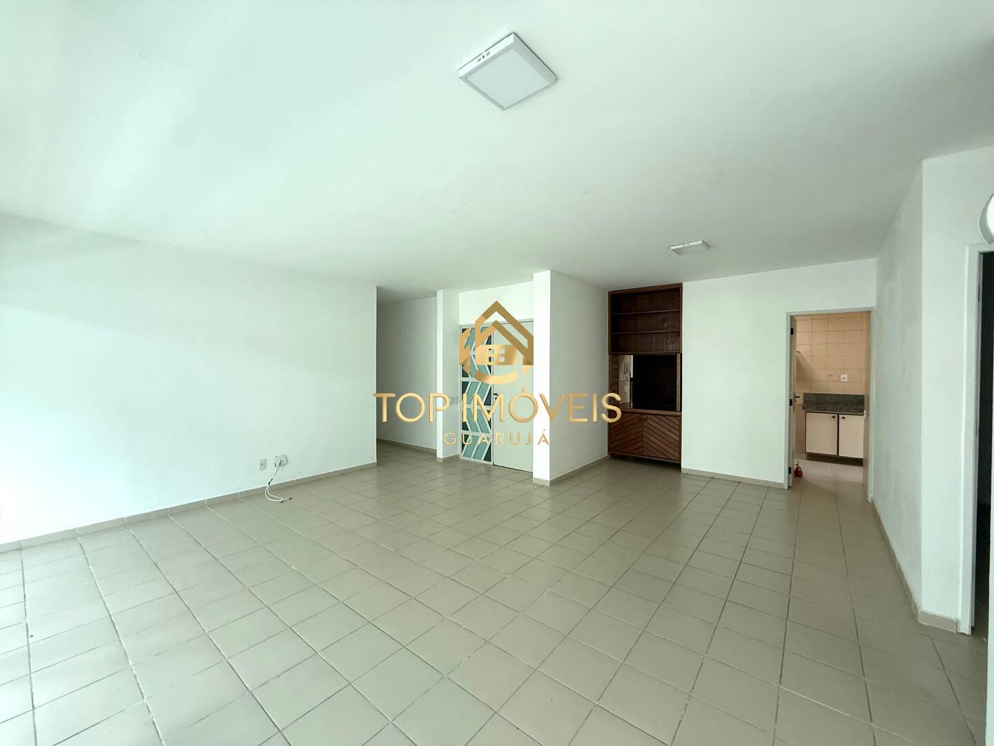Apartamento para alugar com 3 quartos, 150m² - Foto 4