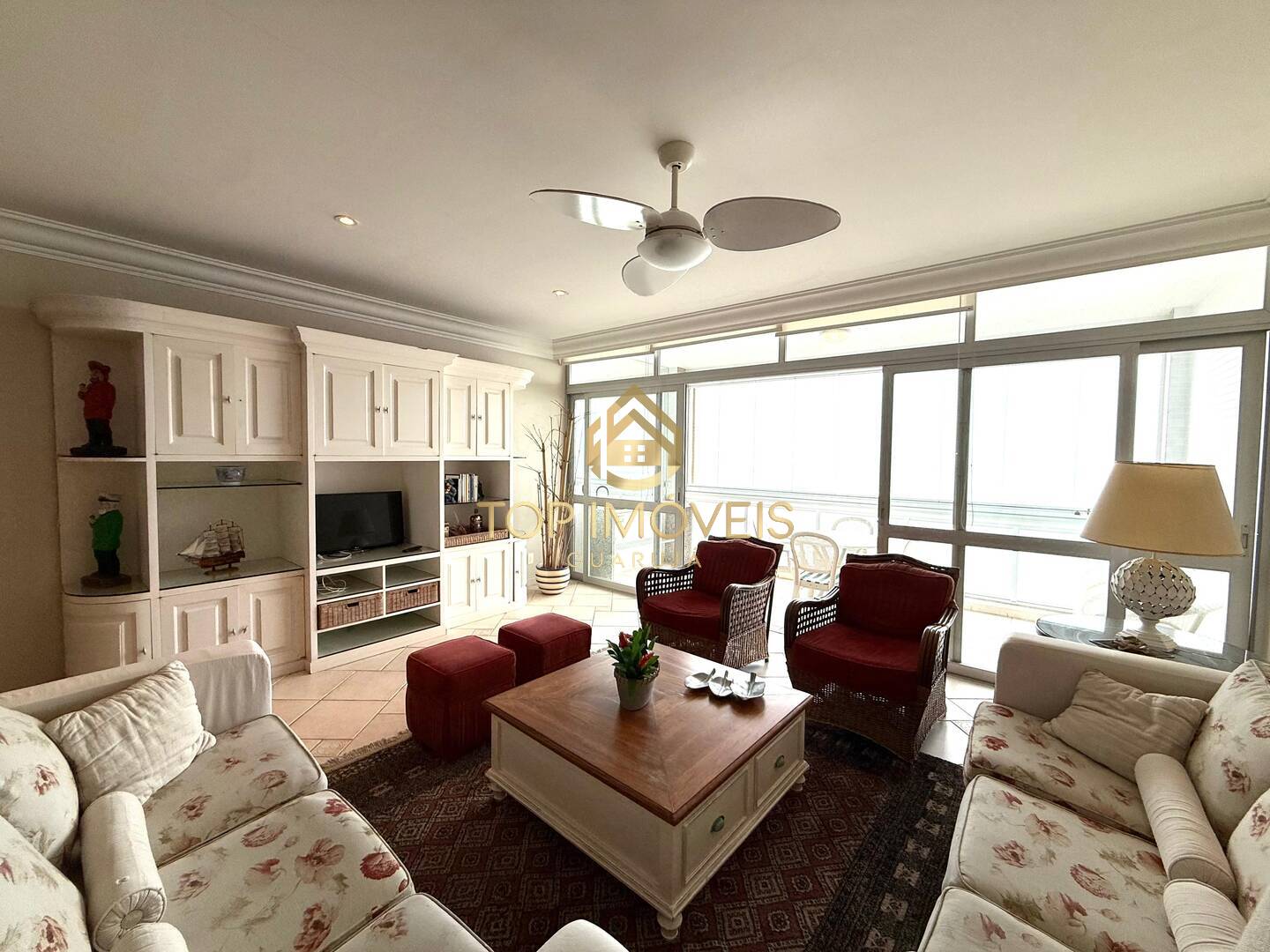 Apartamento para alugar com 4 quartos, 195m² - Foto 4