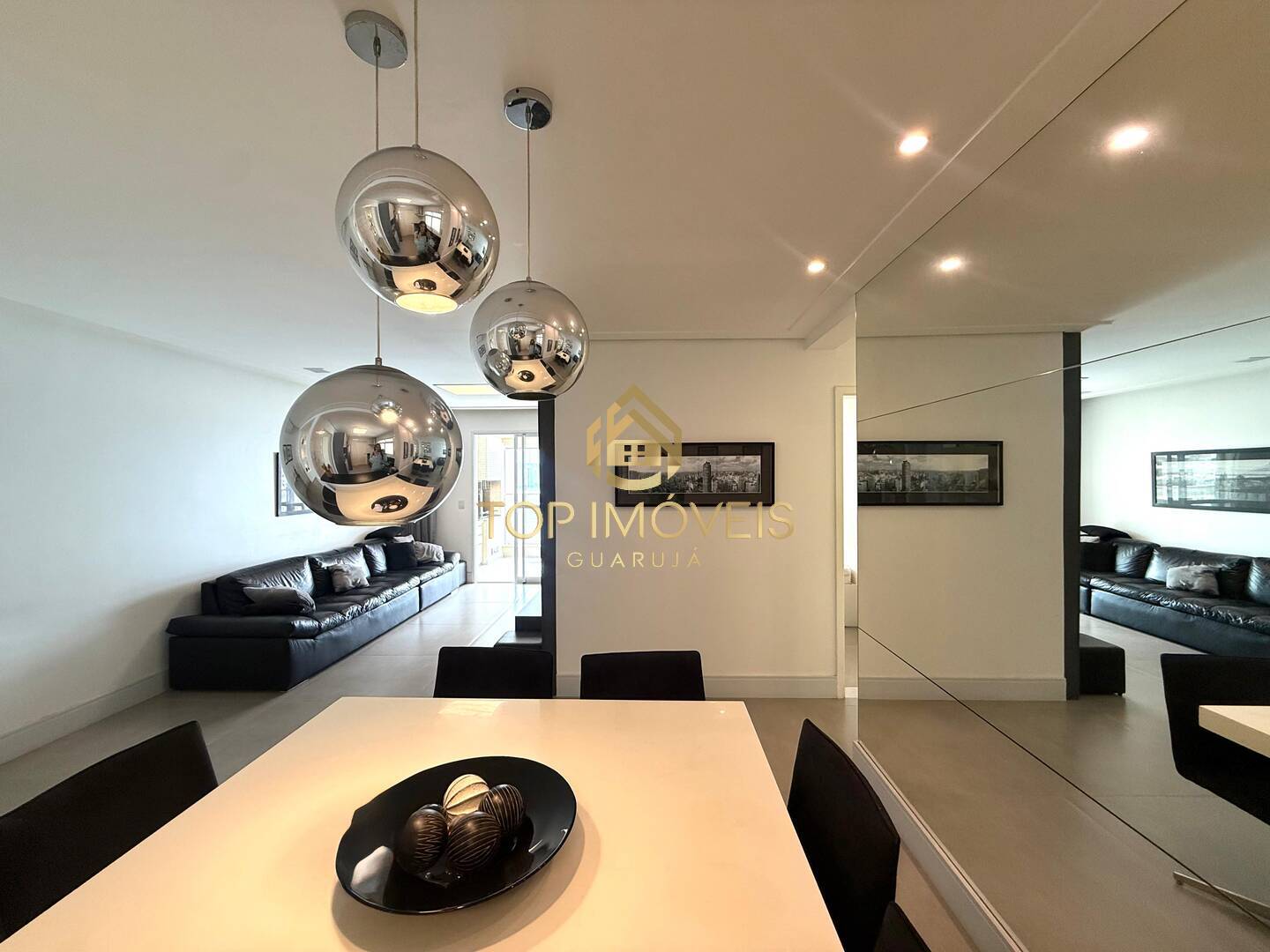 Apartamento à venda com 3 quartos, 206m² - Foto 4