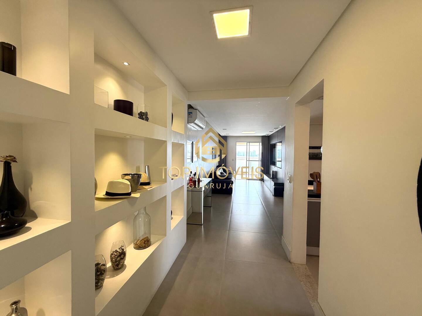 Apartamento à venda com 3 quartos, 206m² - Foto 10