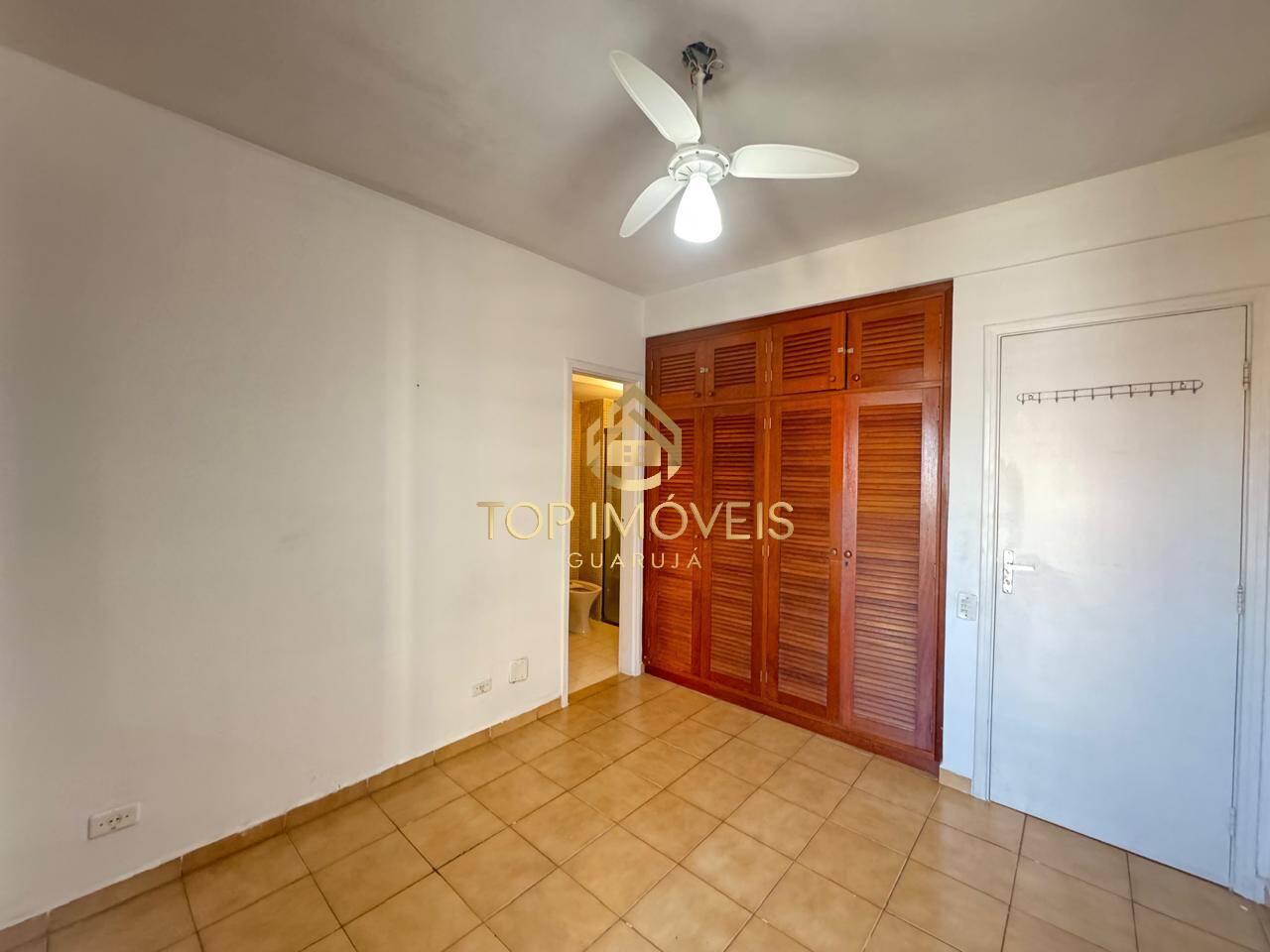 Apartamento para alugar com 3 quartos, 125m² - Foto 15
